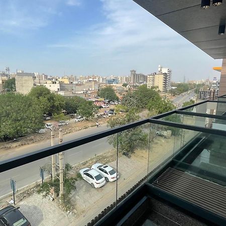 Saltstayz Premier - Near Golf Course Road & Sector 57 Gurgaon Extérieur photo