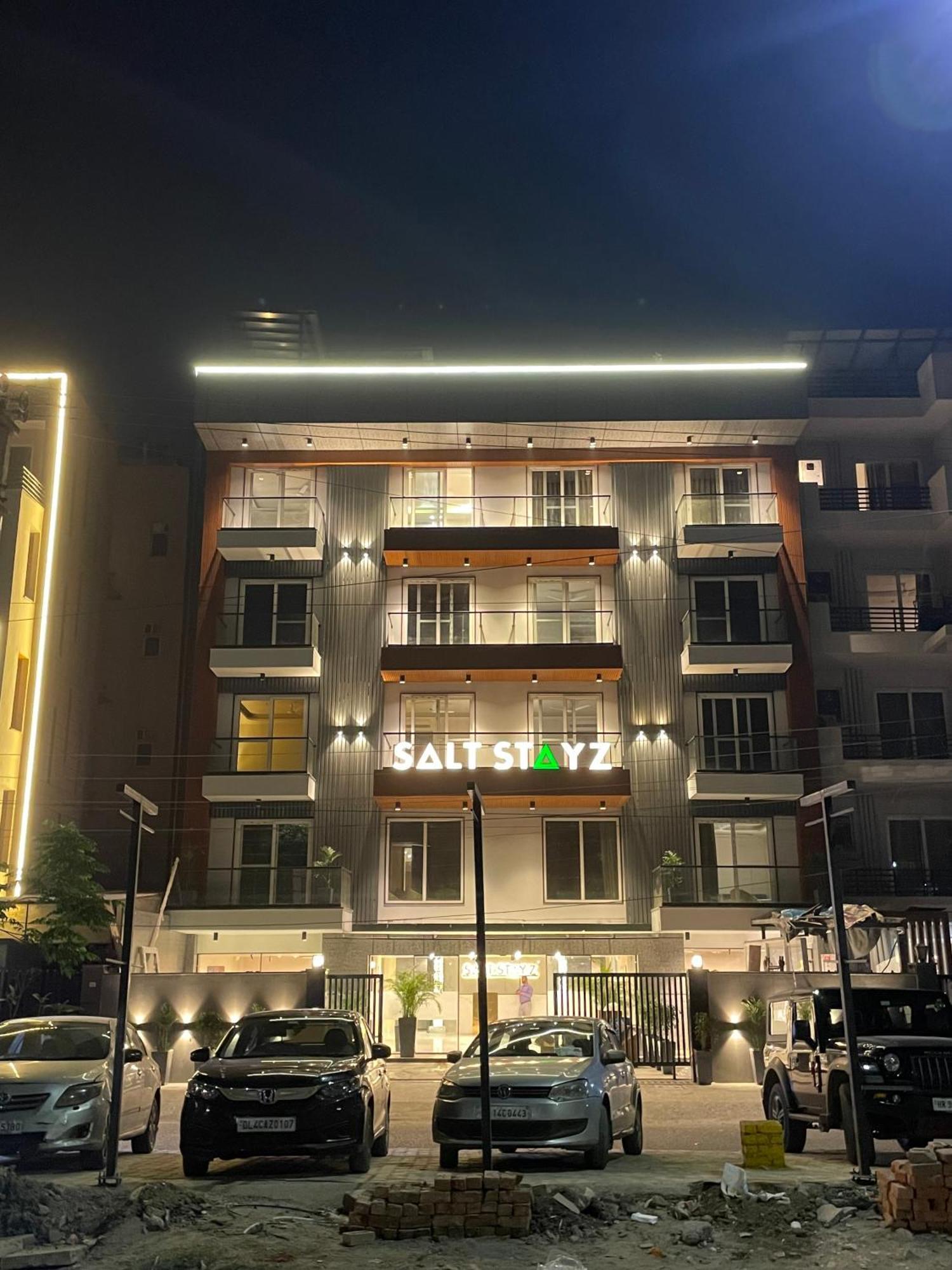Saltstayz Premier - Near Golf Course Road & Sector 57 Gurgaon Extérieur photo