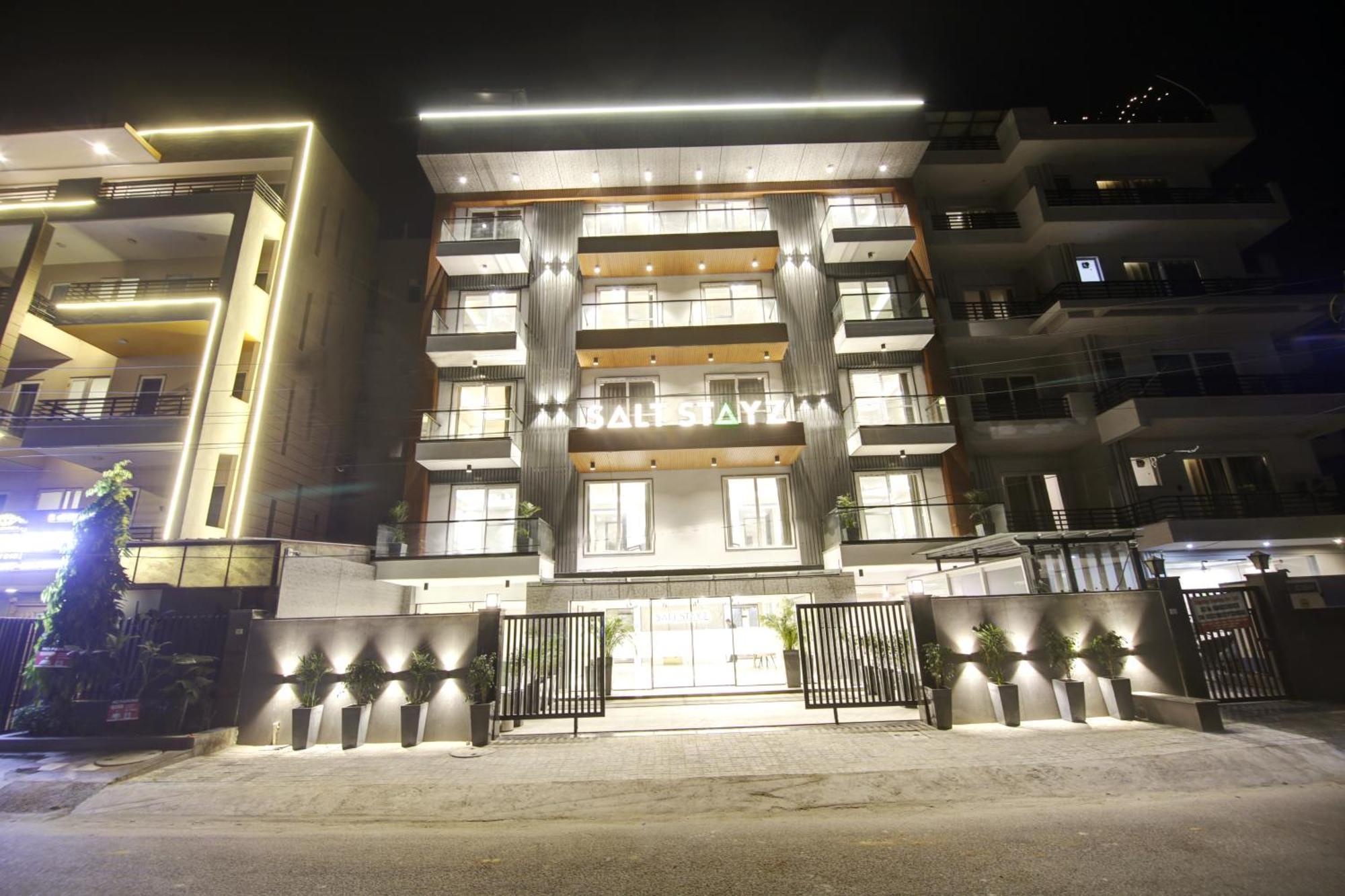 Saltstayz Premier - Near Golf Course Road & Sector 57 Gurgaon Extérieur photo