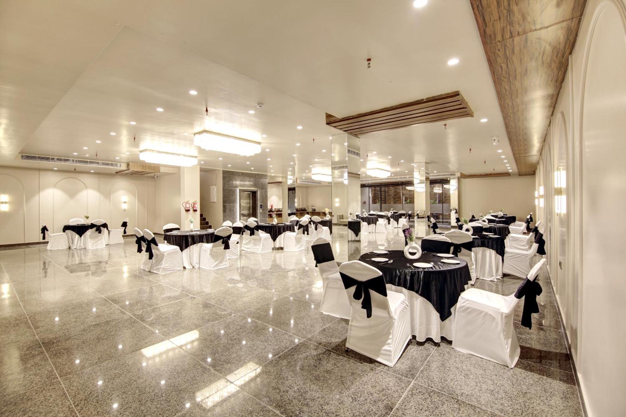 Saltstayz Premier - Near Golf Course Road & Sector 57 Gurgaon Extérieur photo