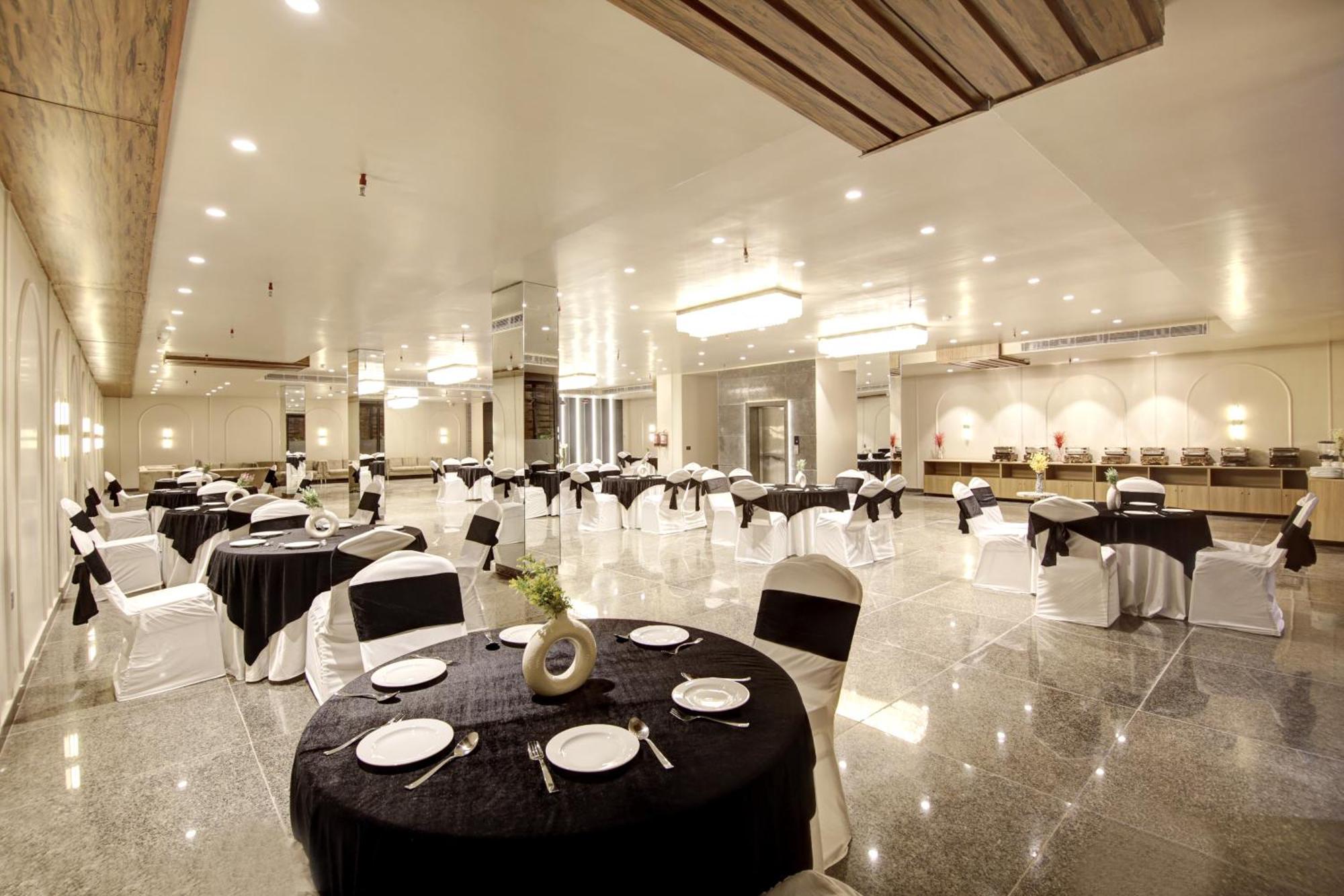 Saltstayz Premier - Near Golf Course Road & Sector 57 Gurgaon Extérieur photo